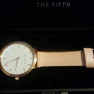 The fifth co watch rose gold
